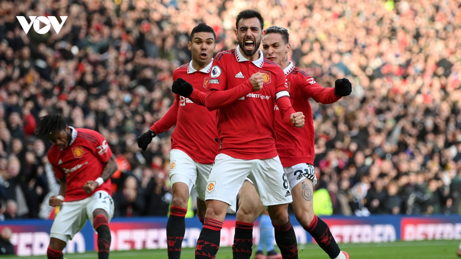 Lịch thi đấu bóng đá hôm nay: MU tạm chiếm ngôi nhì bảng của Man City?
