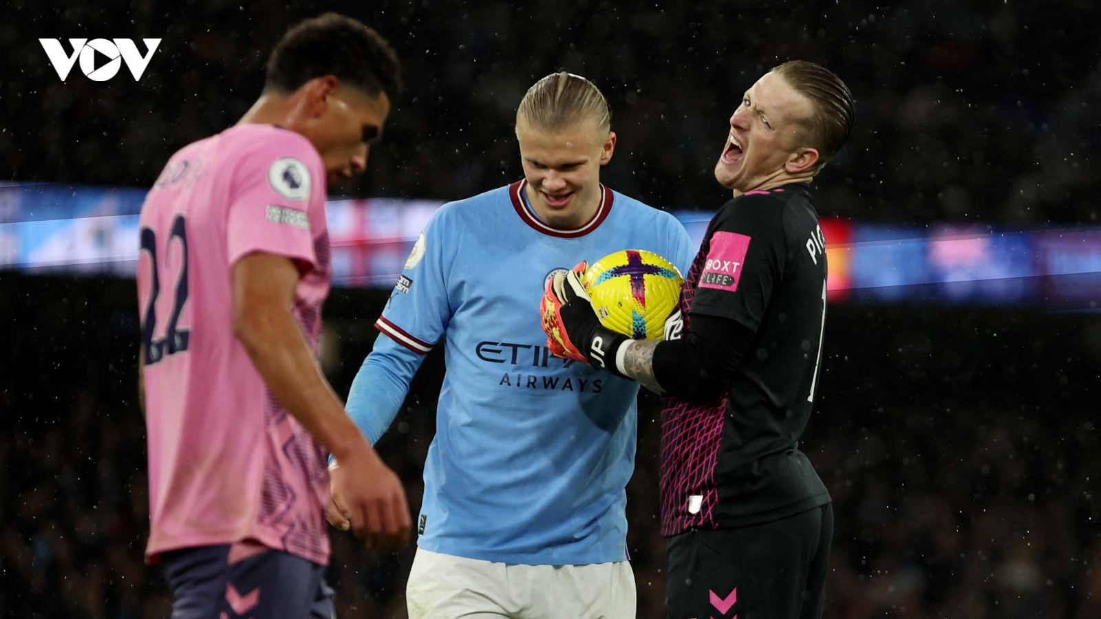 Haaland ghi bàn, Man City vẫn sảy chân trước Everton