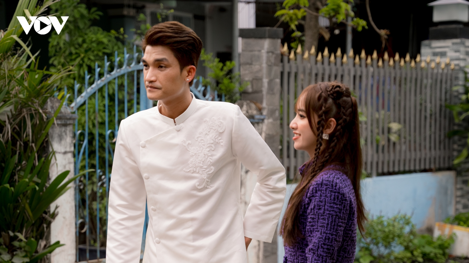 Mạc Văn Khoa, Lê Dương Bảo Lâm bất ngờ xuất hiện trong MV của Gia Linh