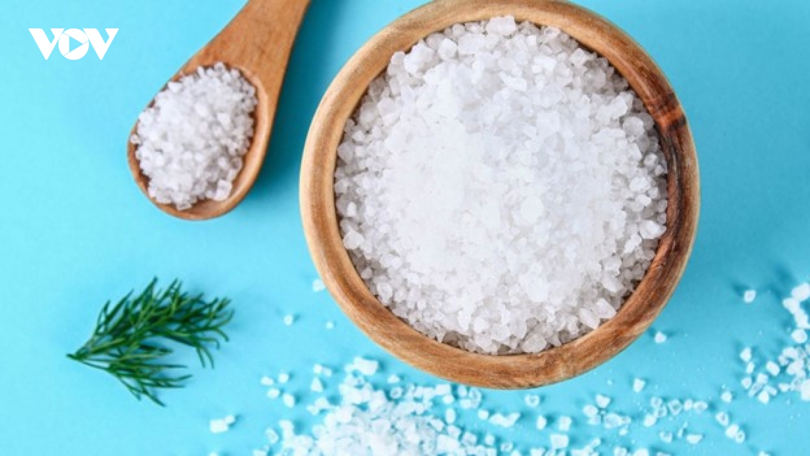 Mang thai 3 tháng cuối nên kiêng gì trong thực đơn Tết?