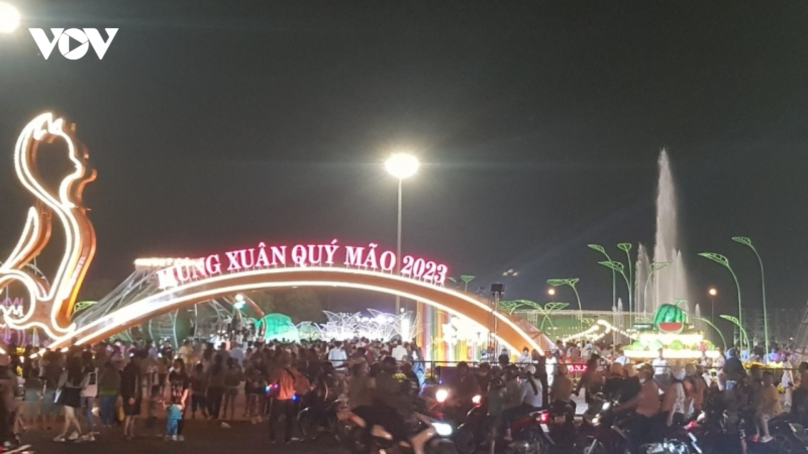 8/11 huyện, thành phố, thị xã ở Tiền Giang bắn pháo hoa đón giao thừa, mừng năm mới