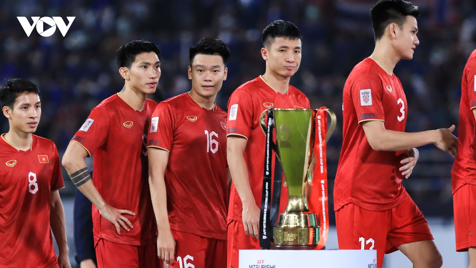 Những khoảnh khắc "trái ngược" tại lễ trao giải AFF Cup 2022