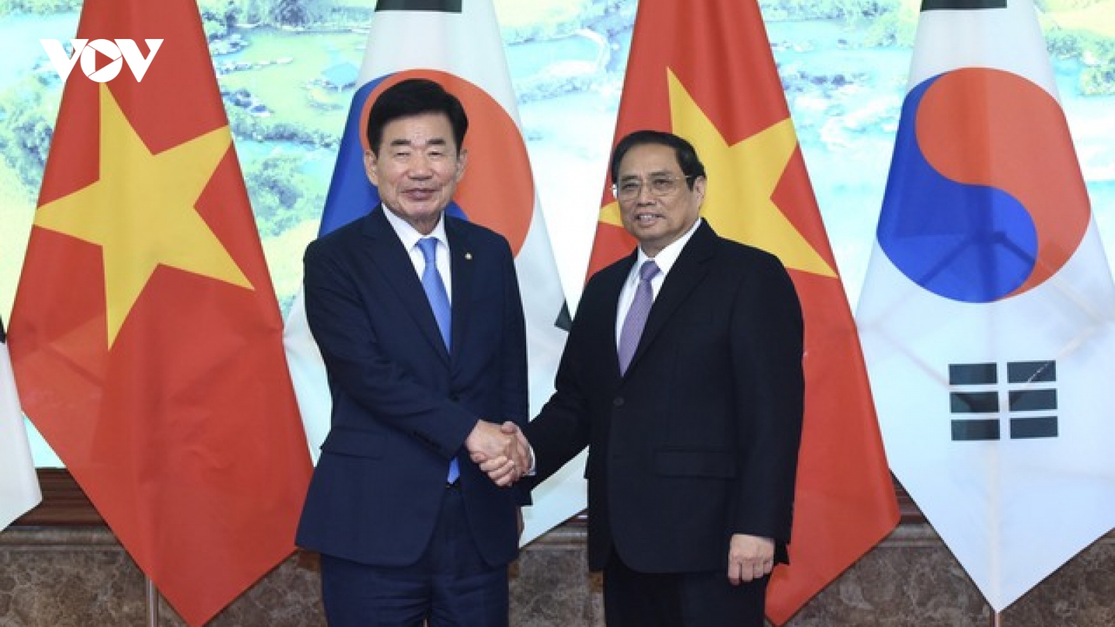 Thủ tướng Phạm Minh Chính hội kiến với Chủ tịch Quốc hội Hàn Quốc Kim Jin Pyo