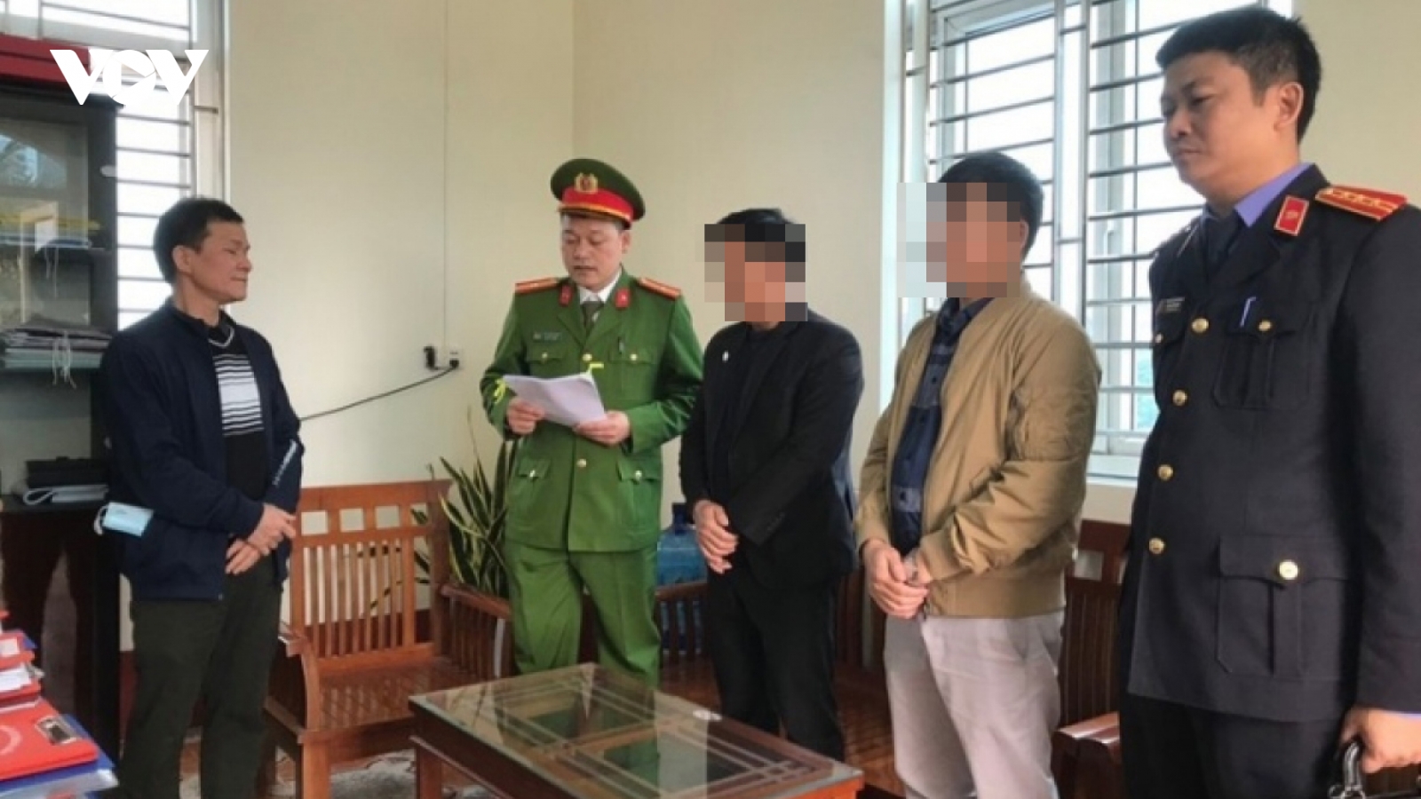 Bắt tạm giam giám đốc công ty đăng kiểm xe cơ giới ở Bắc Giang