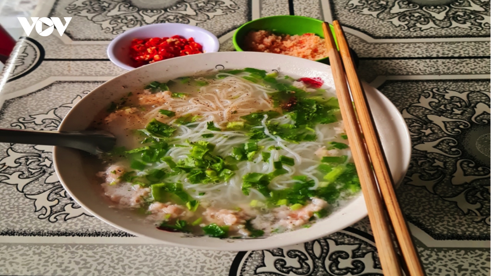 Bún quậy – món ăn trứ danh từ đảo Ngọc Phú Quốc