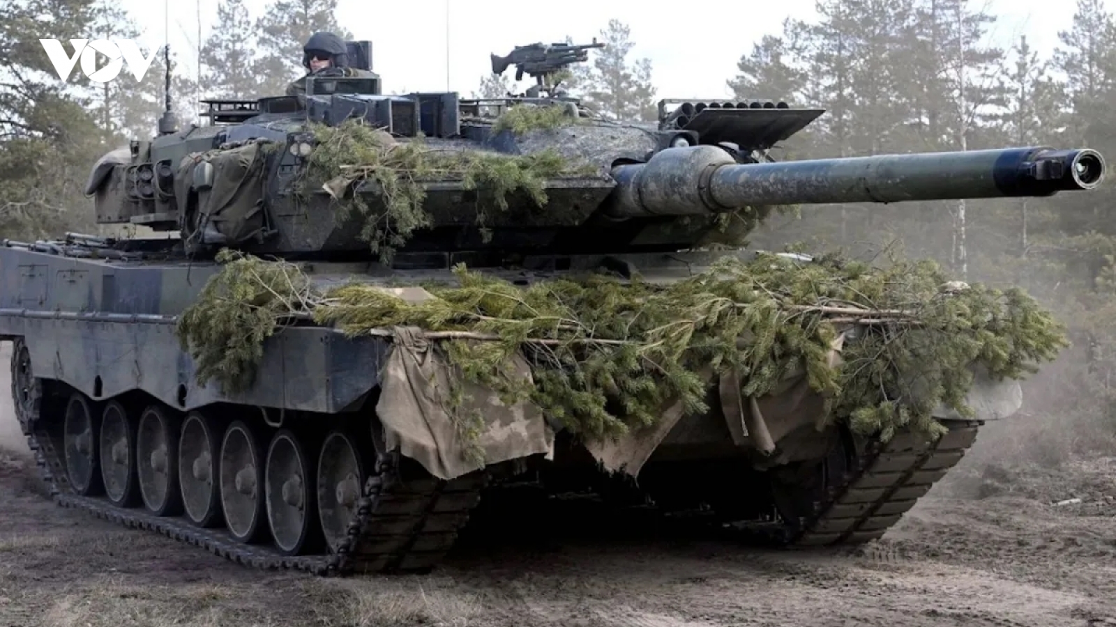 Lý do thực sự khiến Đức ngần ngại cung cấp xe tăng Leopard cho Ukraine
