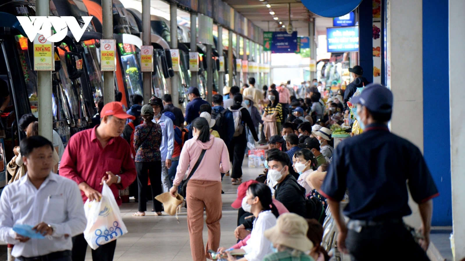 “Xả trạm thu phí nếu ùn tắc, không để chậm, huỷ chuyến bay dịp Tết”