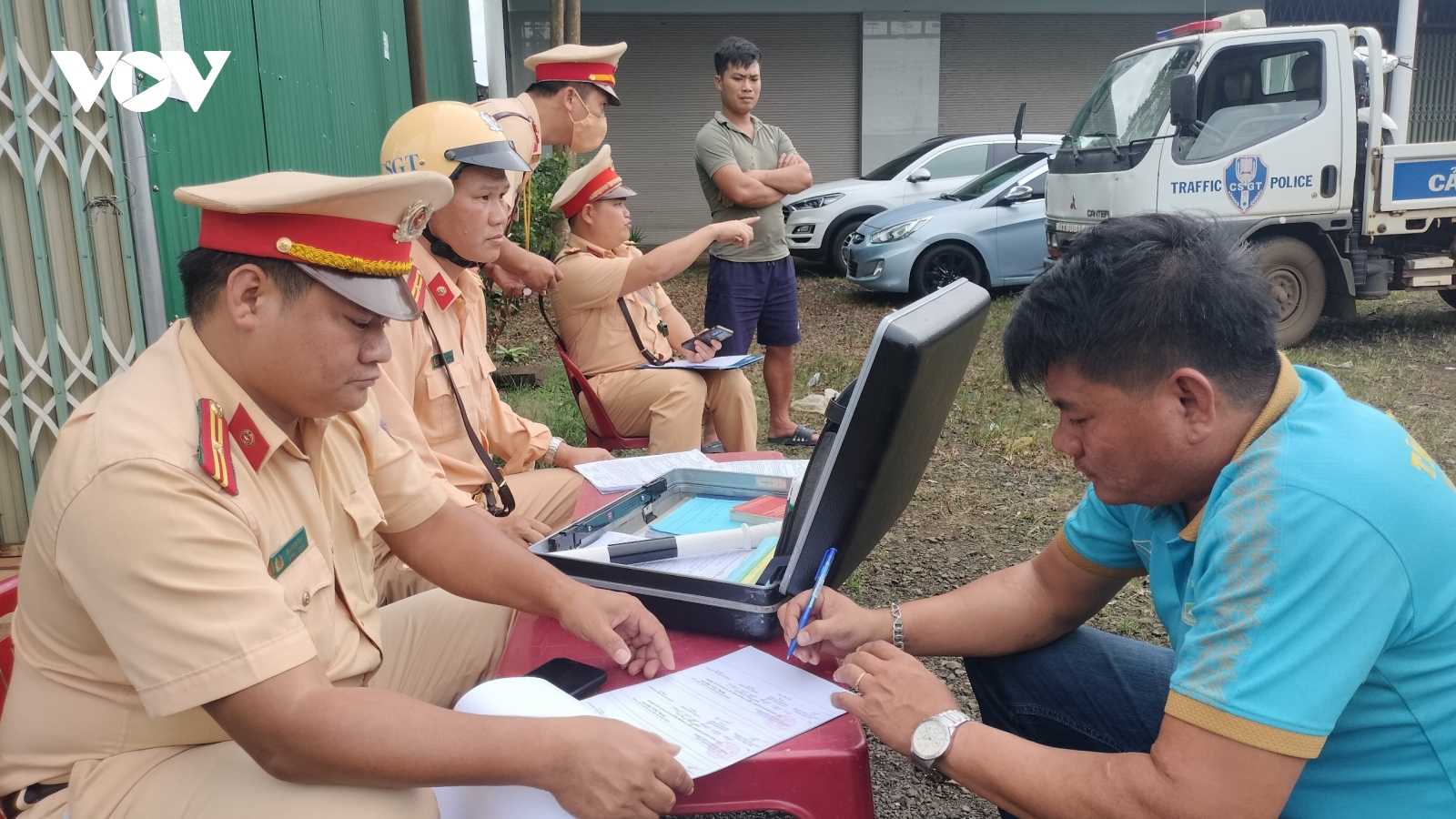 Đắk Nông yêu cầu không can thiệp vào việc xử lý vi phạm giao thông