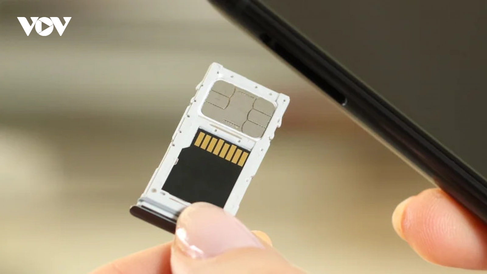 4 cách tháo lắp SIM vô cùng đơn giản trên iPhone không cần que chọc