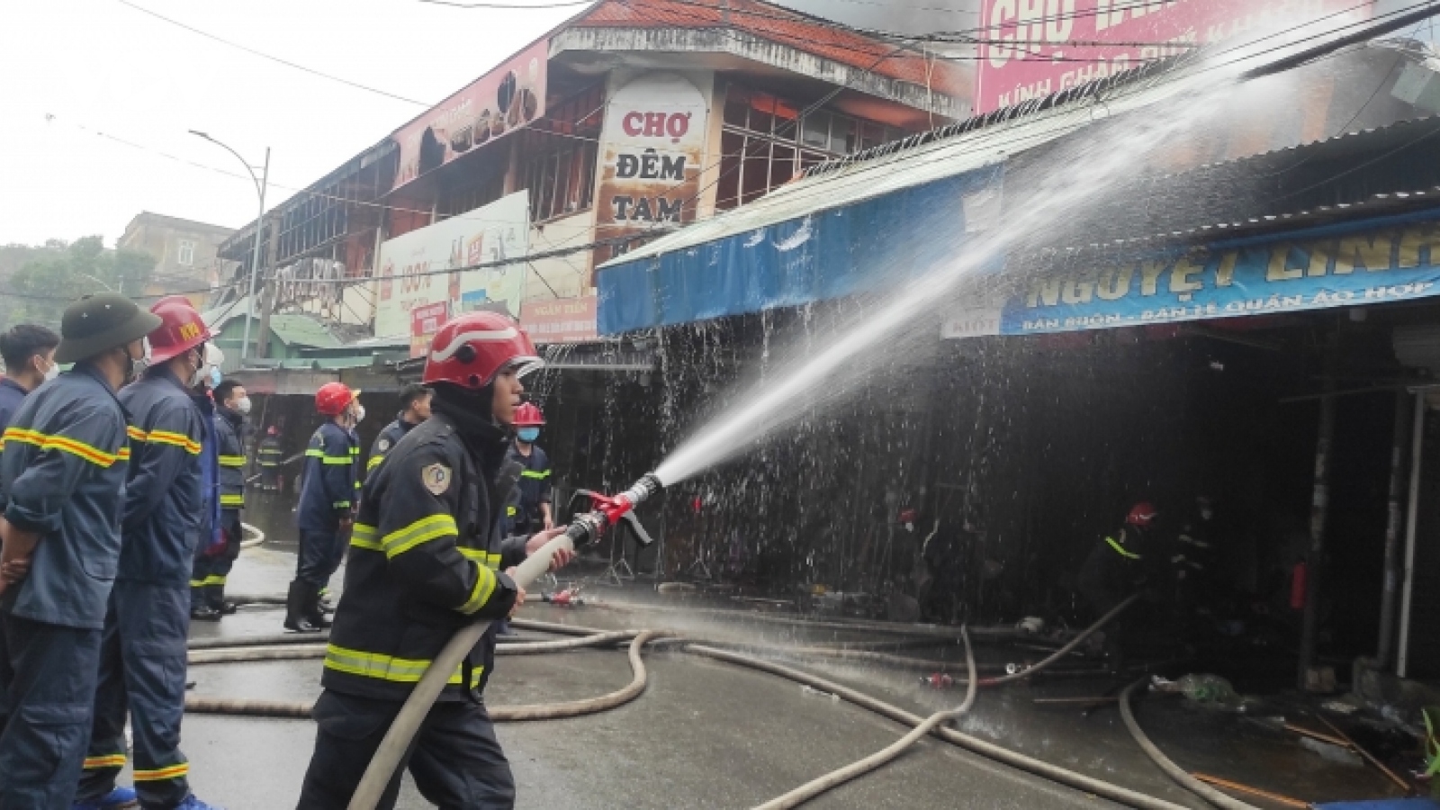 Bí thư Hải Phòng yêu cầu khẩn trương hỗ trợ tiểu thương chợ Tam Bạc sau vụ cháy