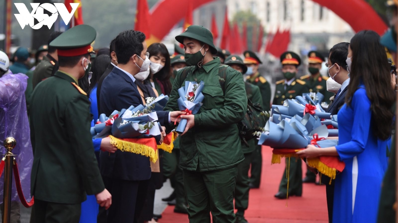 Sáng nay, Hà Nội tổ chức lễ giao nhận quân đồng loạt tại 30 quận, huyện