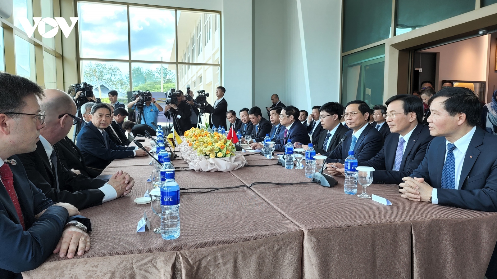 Thủ tướng đề nghị thúc đẩy 3 lĩnh vực hợp tác với doanh nghiệp Brunei