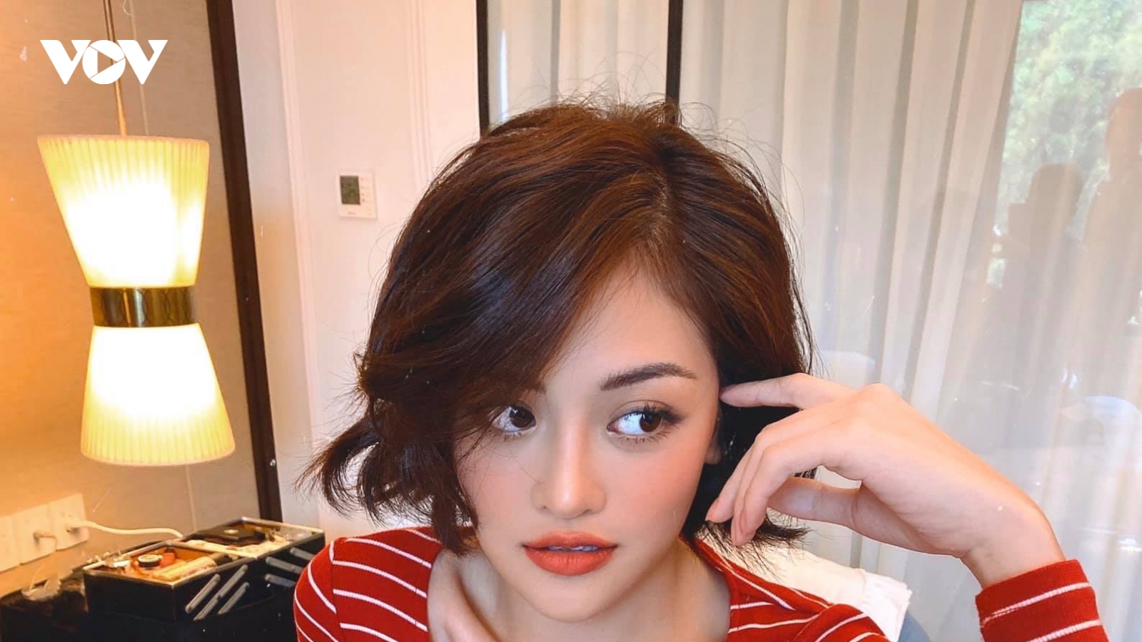 Thùy Anh "Đừng nói khi yêu" gợi cảm, nóng bỏng ngoài đời khác xa trong phim