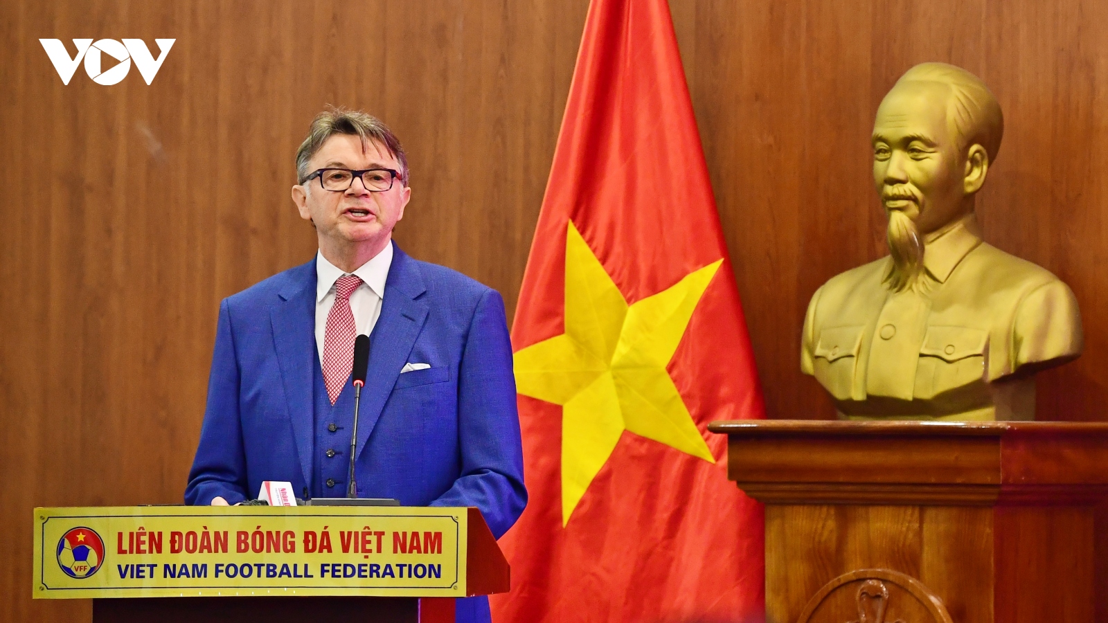HLV Philippe Troussier và bài phát biểu đầy hứa hẹn với bóng đá Việt Nam