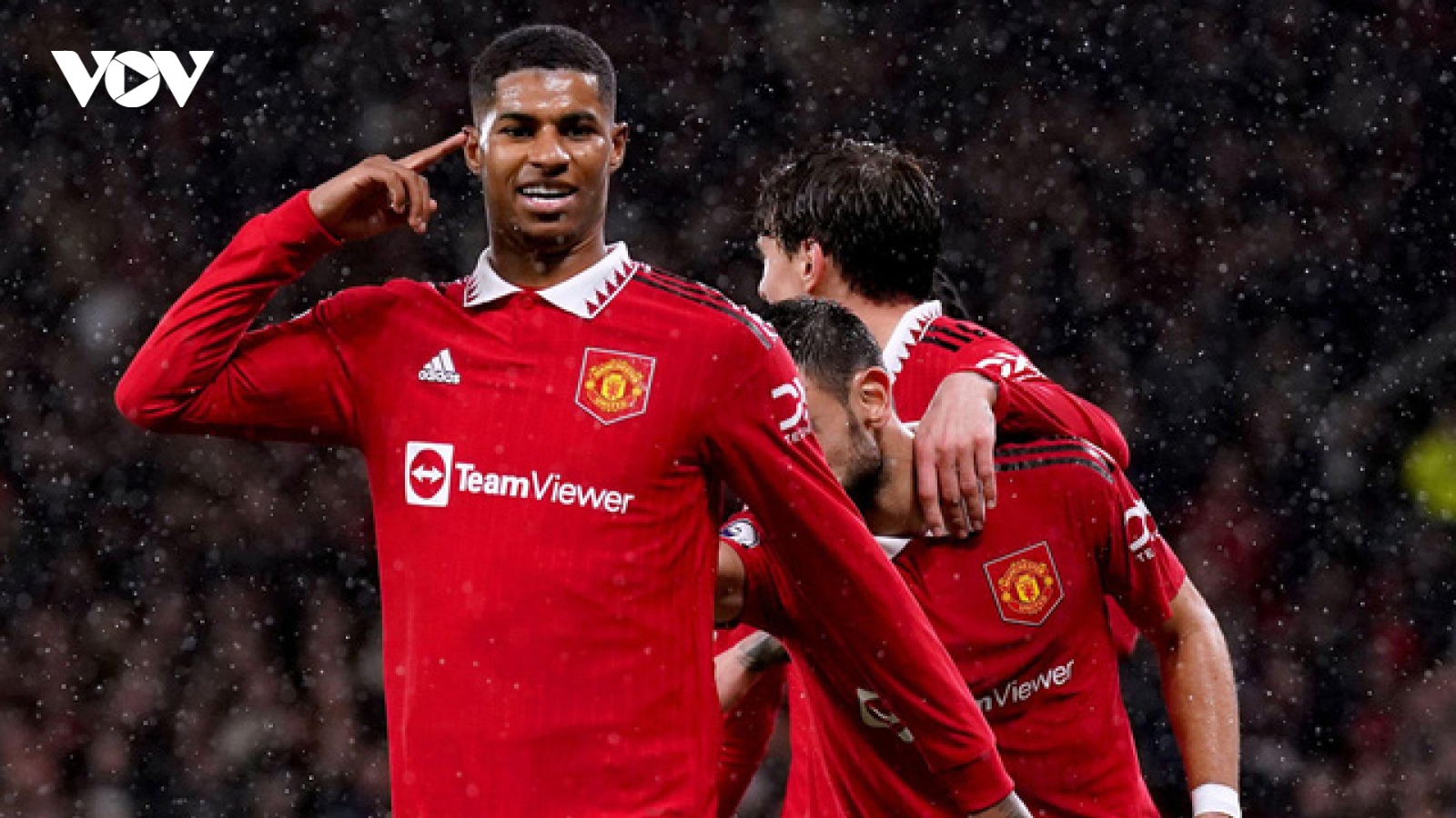 Bảng xếp hạng Ngoại hạng Anh mới nhất: MU "thổi lửa" vào Arsenal