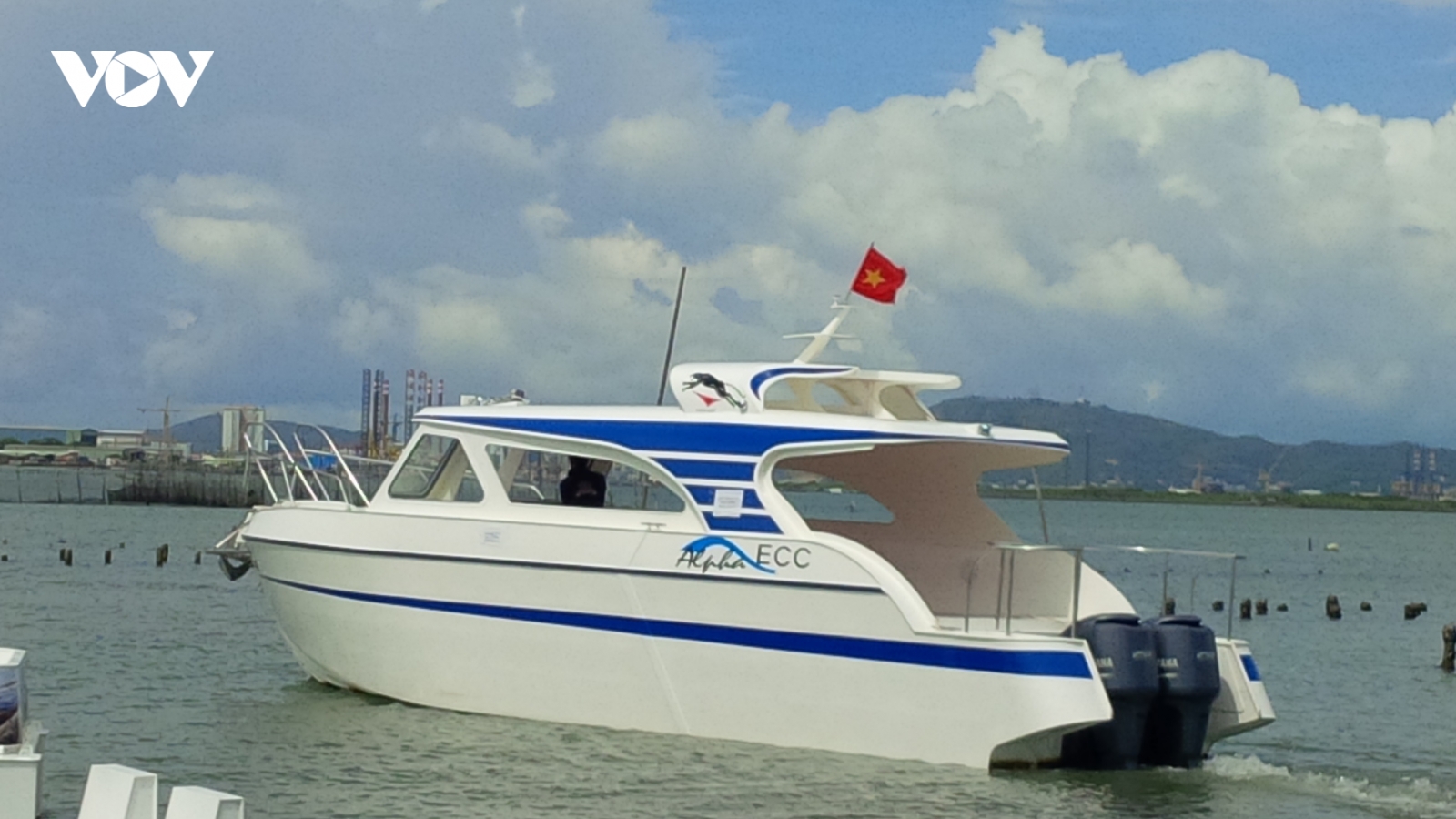 Nghịch lý: Xe ô tô mới 100% vẫn phải đăng kiểm, tàu đạt chuẩn CE không được công nhận
