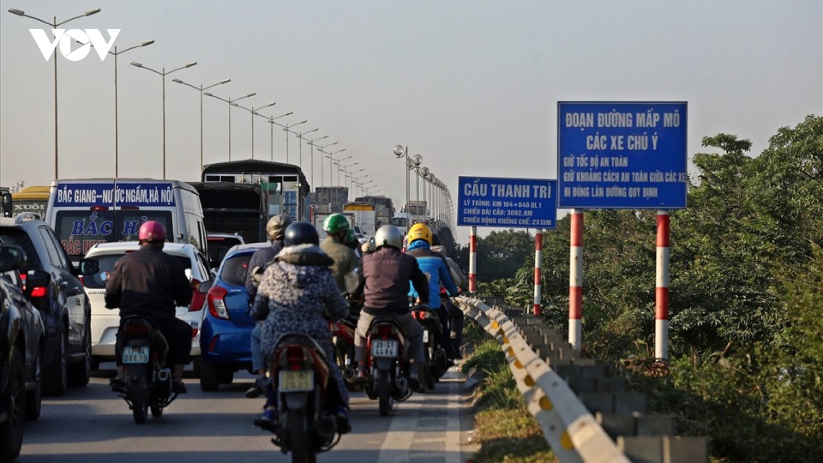 Phân luồng xe qua cầu Thanh Trì theo giờ trong 15 ngày để kiểm định chất lượng cầu