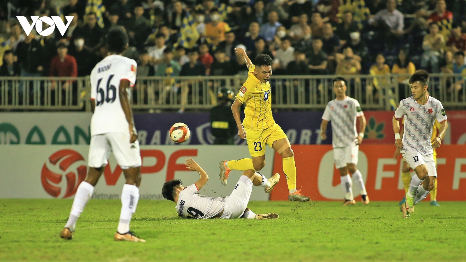 U20 Việt Nam bổ sung 5 cầu thủ đá V-League trước ngày tập huấn UAE 