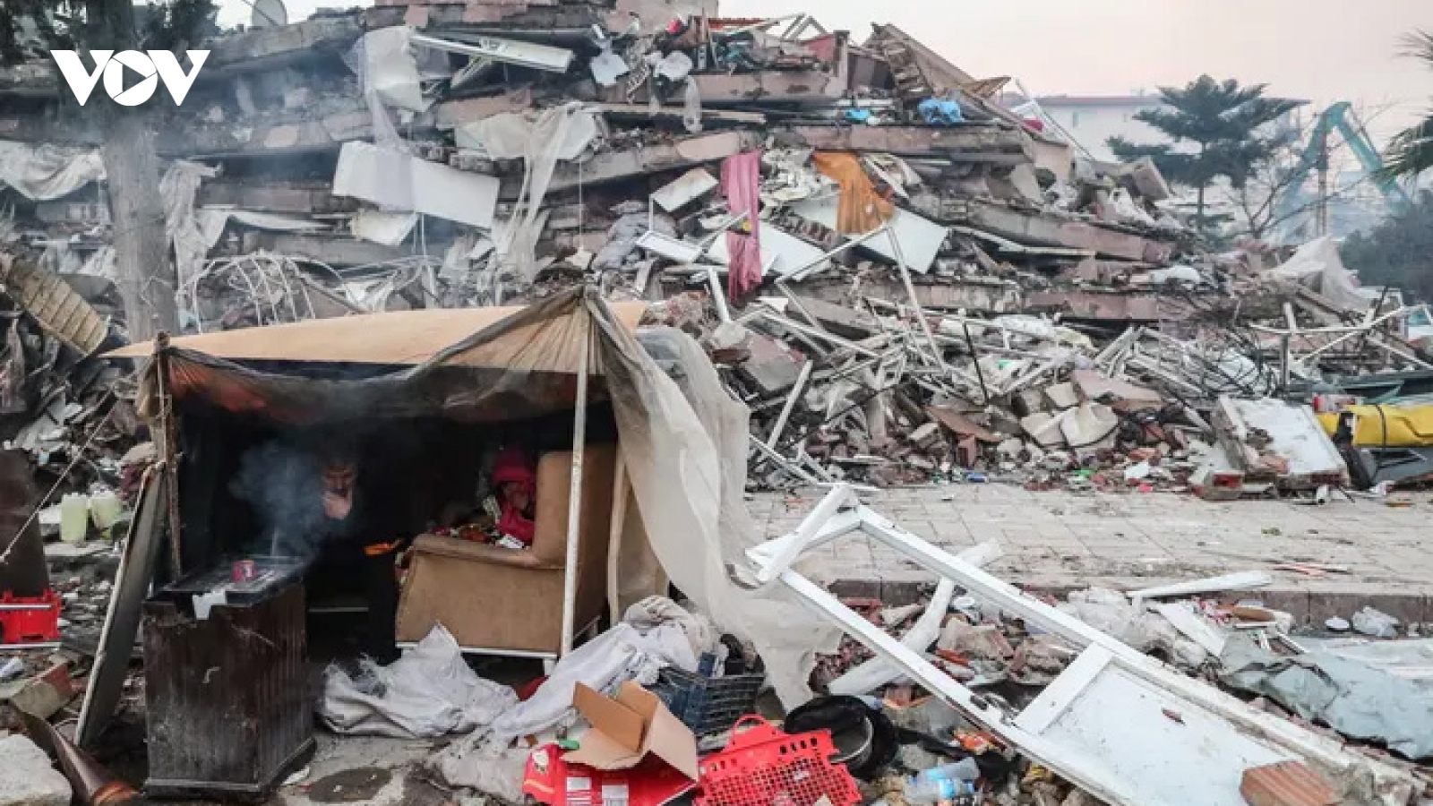 Số người chết do động đất ở Thổ Nhĩ Kỳ và Syria tăng lên hơn 11.200