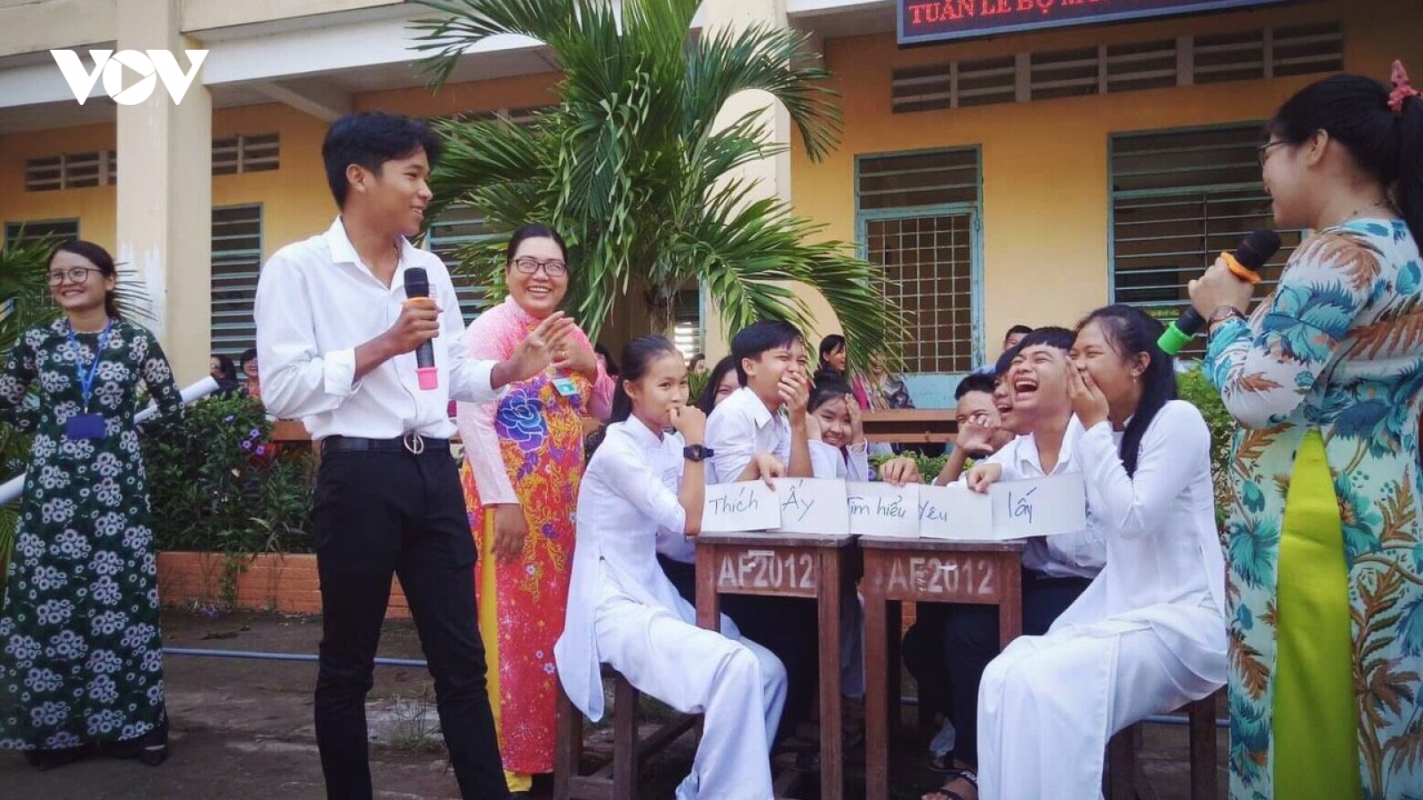 Giáo dục giới tính, tình dục: Không nên loanh quanh, né tránh