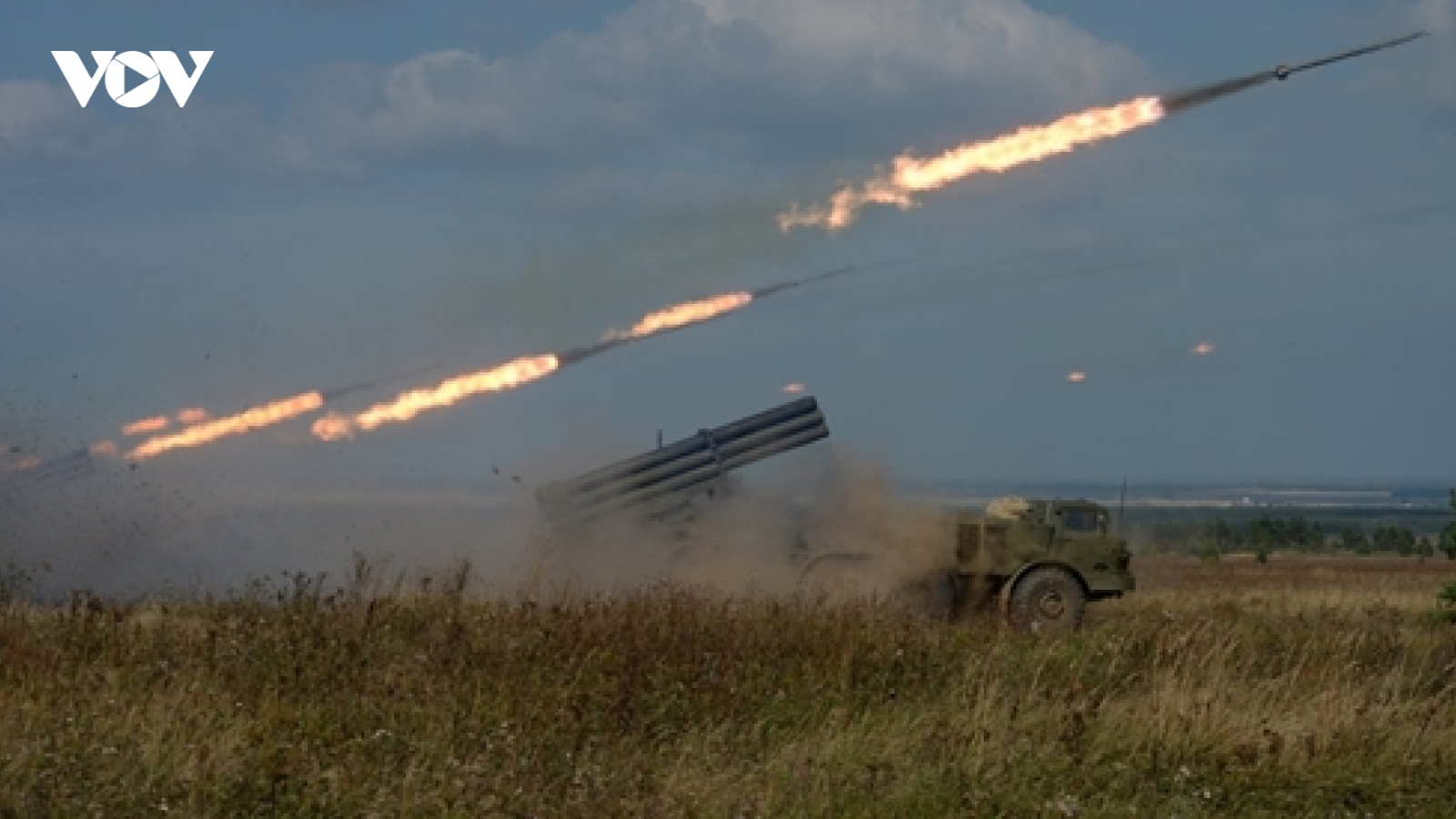 Tiểu đoàn Azov của Ukraine khai hỏa lựu pháo Msta-B tại Bakhmut