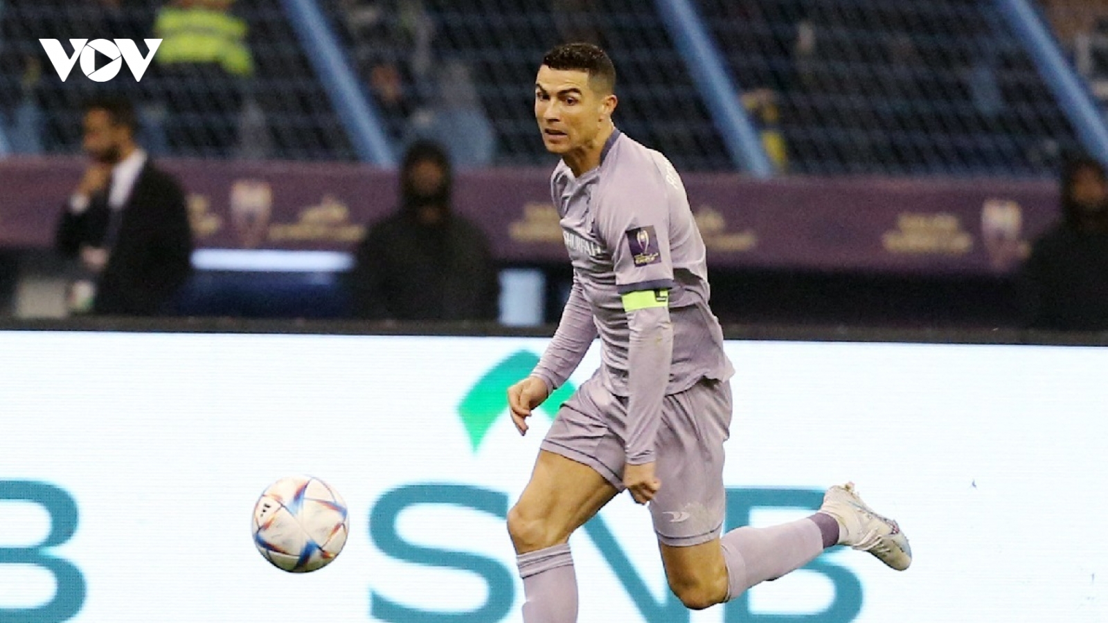 Ronaldo ghi bàn đầu tiên trên đất Saudi Arabia