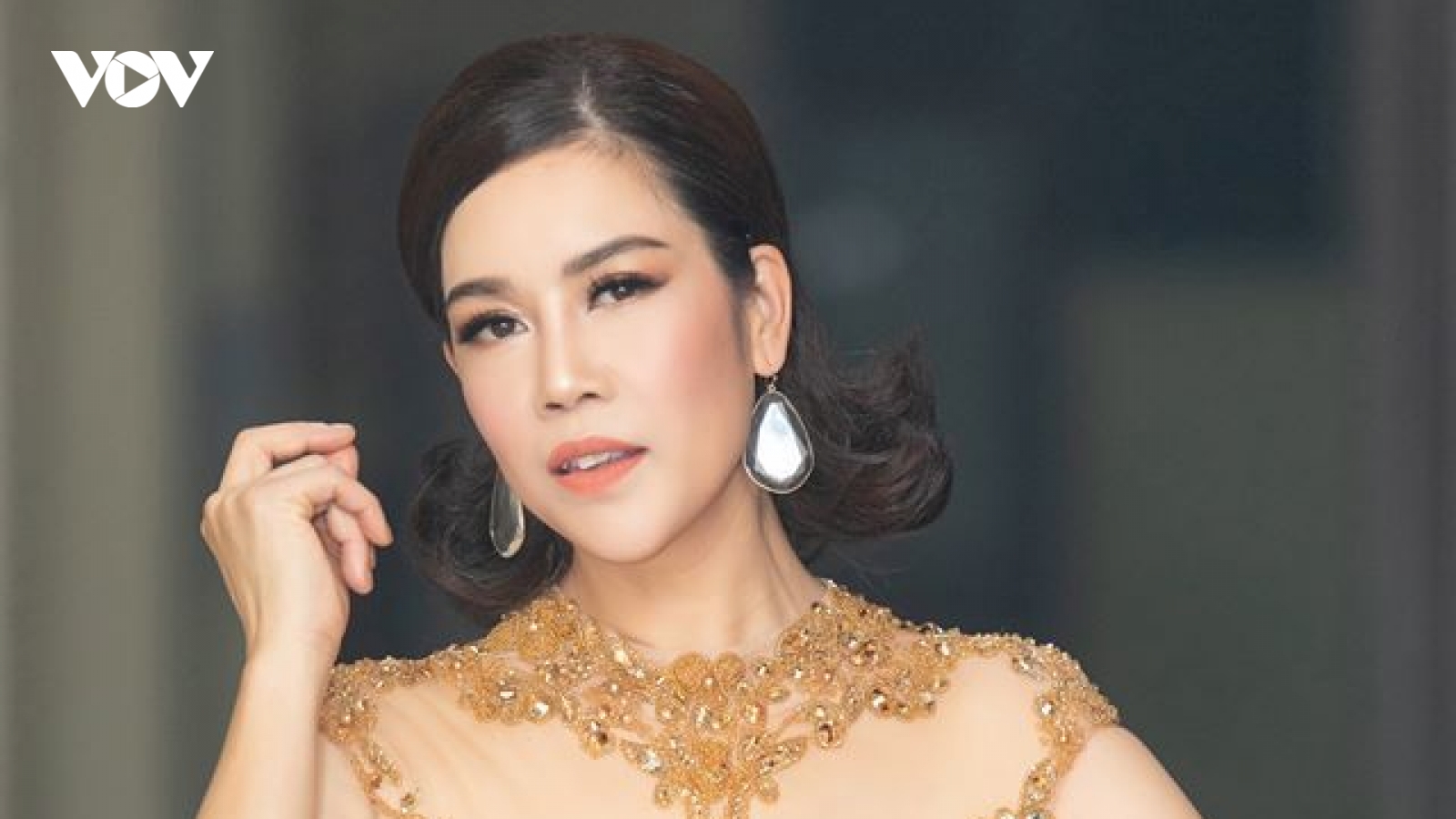 Thu Phương sẽ hát hit "See tình" của Hoàng Thuỳ Linh