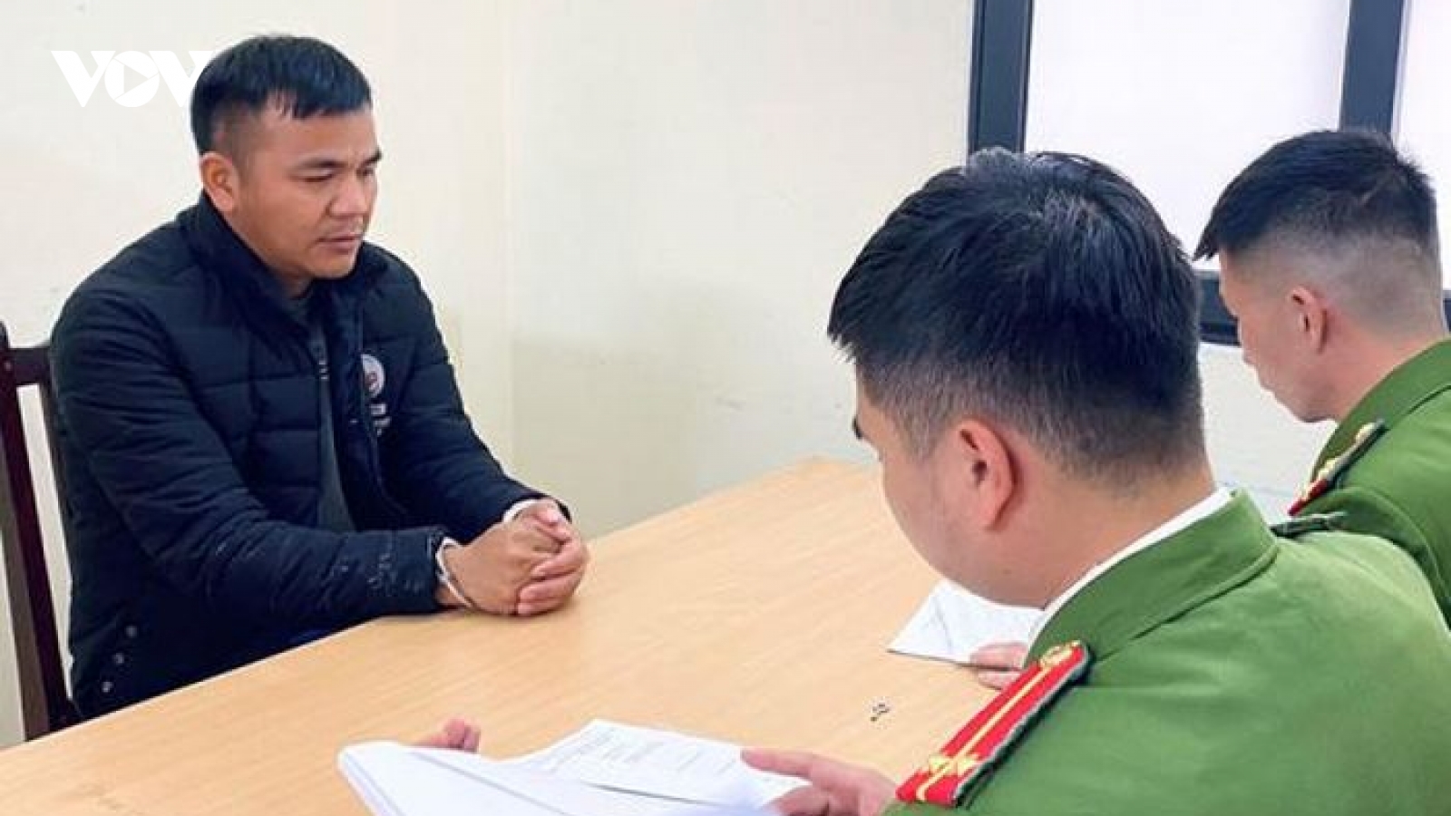 Tạm giữ nam thanh niên dùng clip "nóng" để cưỡng đoạt tài sản