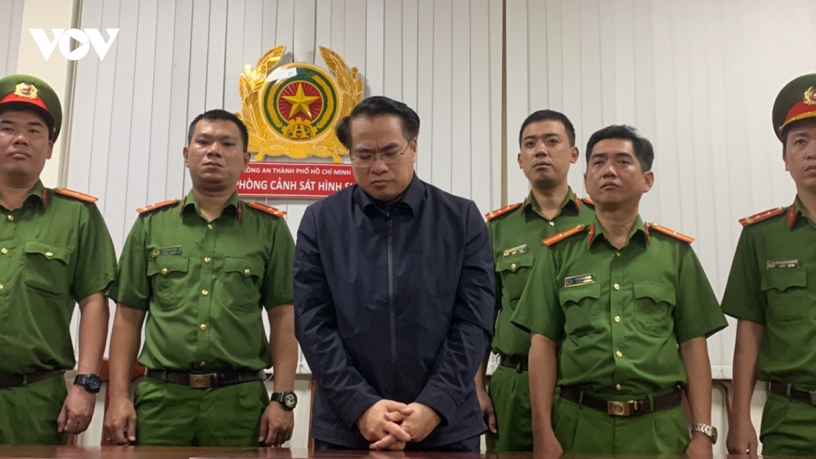 Hơn 300 người đã bị “gọi tên” trong vụ bê bối đăng kiểm