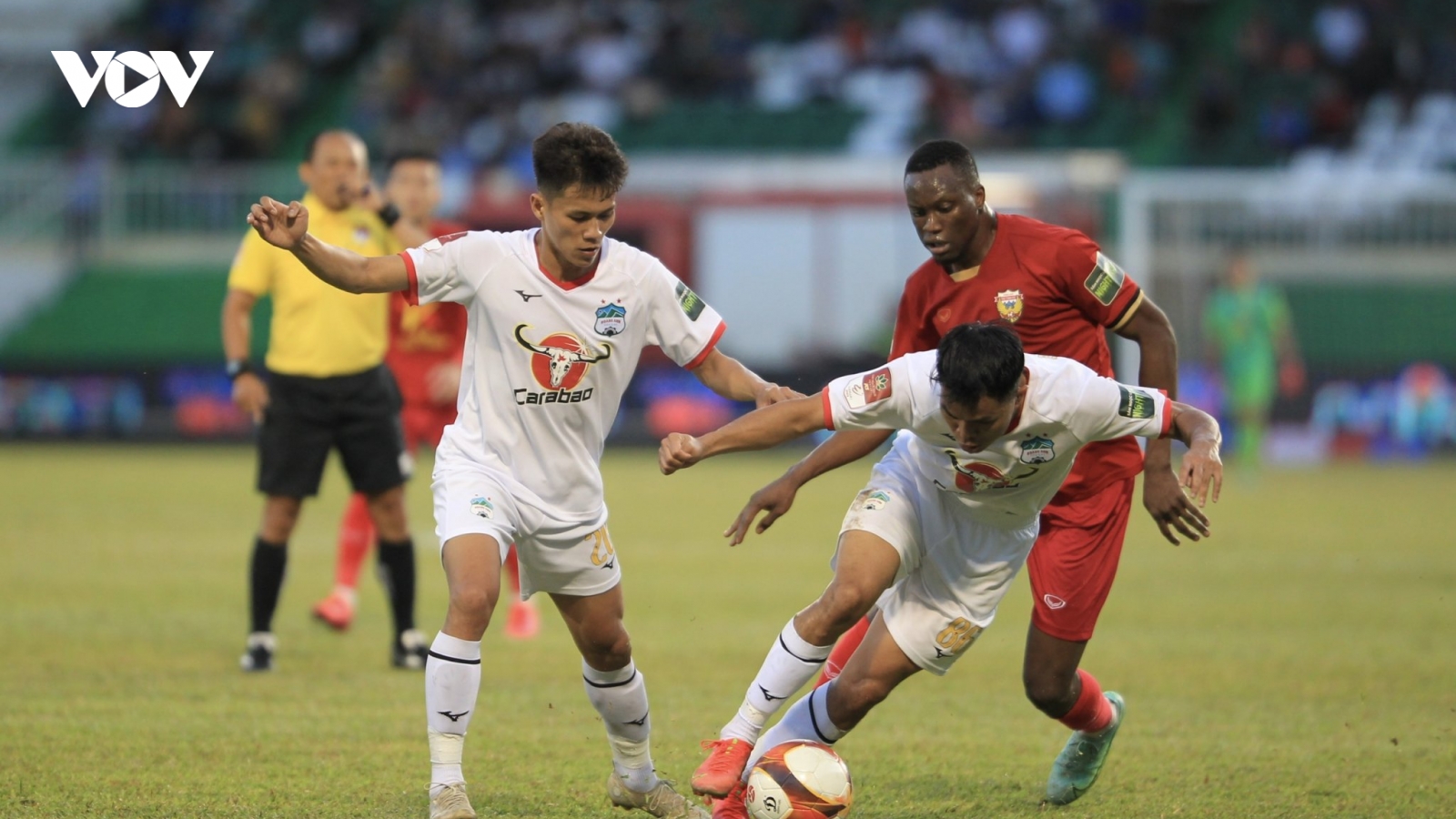 HAGL hòa nhạt Hà Tĩnh trong ngày ra quân V-League 2023