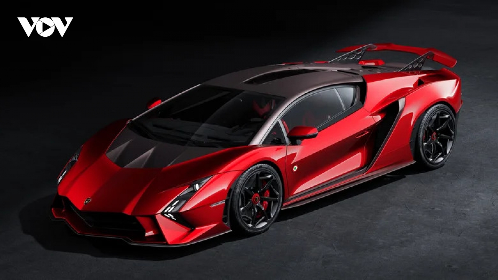 Lamborghini "khai tử" động cơ V12 bằng việc ra mắt hai siêu xe hoàn toàn mới