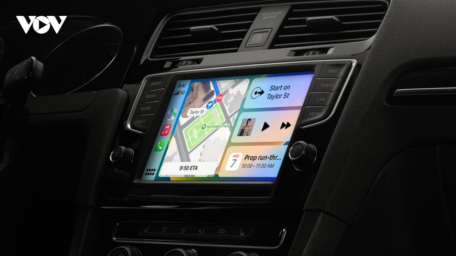 So sánh Apple CarPlay với Android Auto