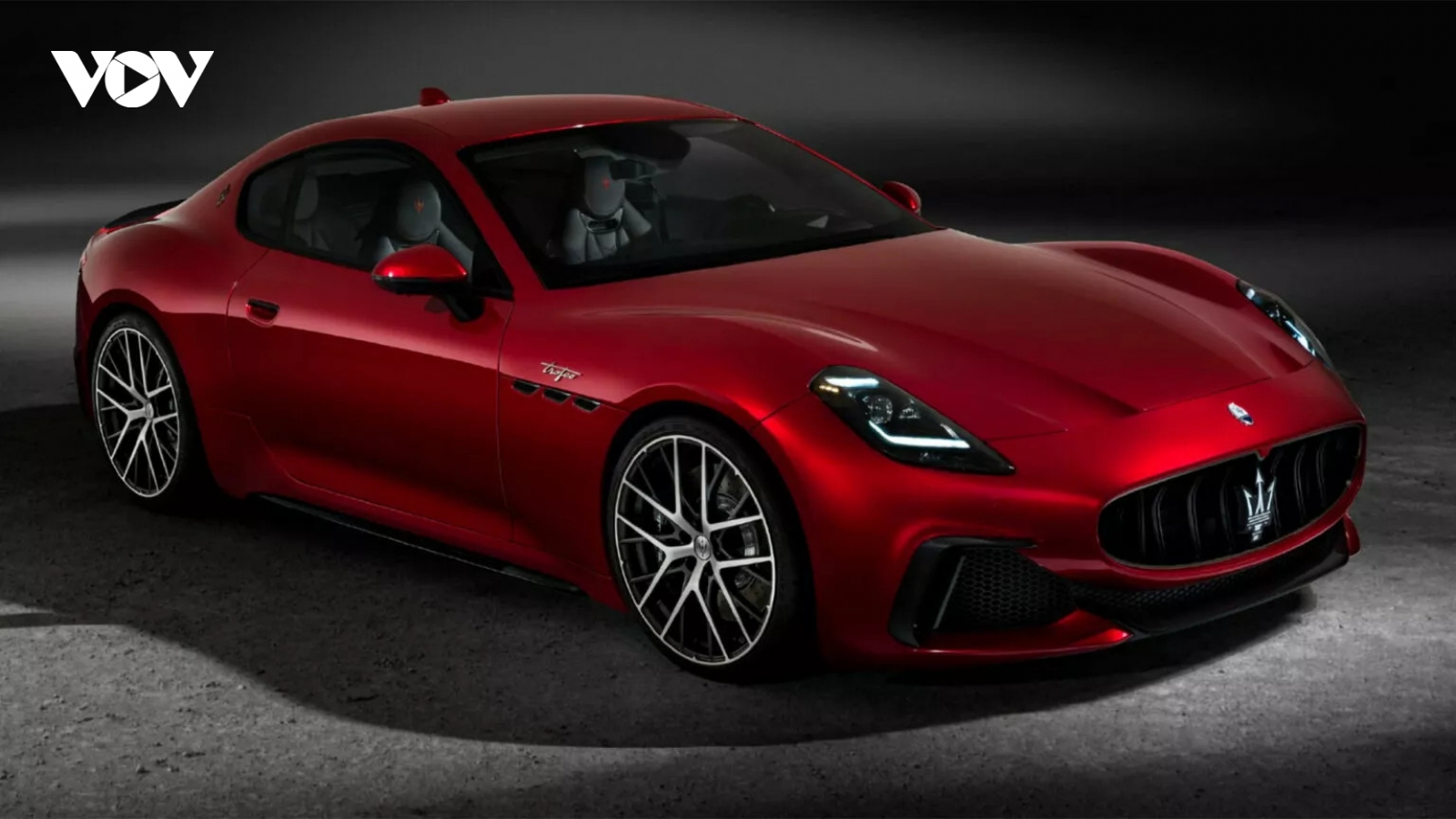 Khám phá Maserati GranTurismo 2024 giá hơn 4 tỷ đồng