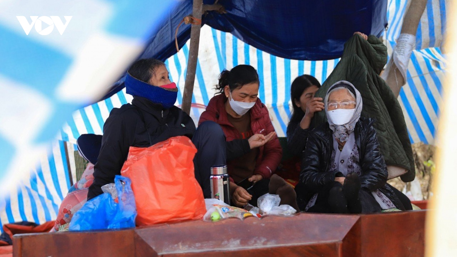 Dân chặn bãi rác Xuân Sơn: Hà Nội sẽ "làm tất cả" để tháo gỡ vướng mắc
