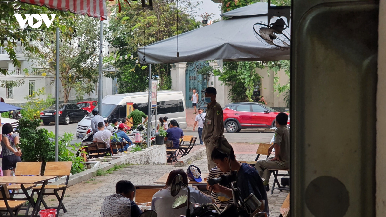 Công an khám xét nơi ở của bà Đặng Thị Hàn Ni