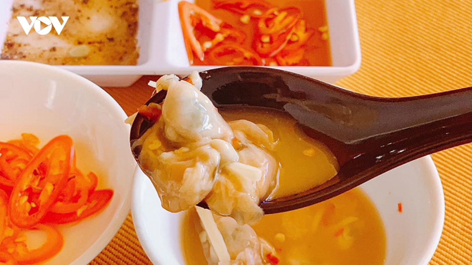 Đặc sản mắm hàu cực bổ, khách thi nhau đặt về ăn hoặc làm quà