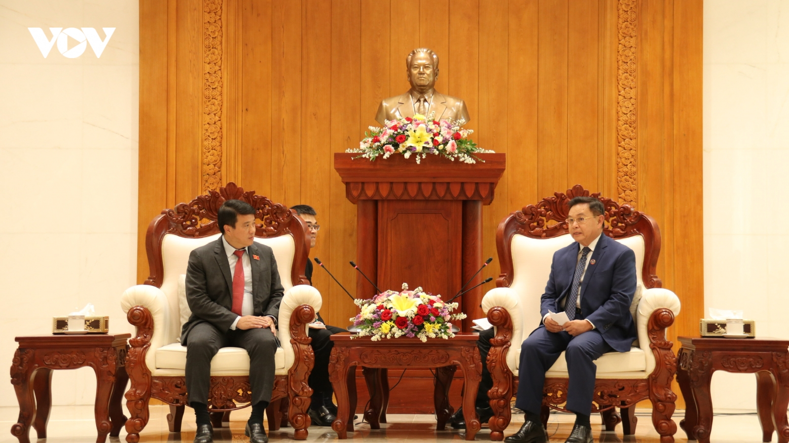 Việt Nam - Lào chia sẻ kinh nghiệm về công tác dân tộc