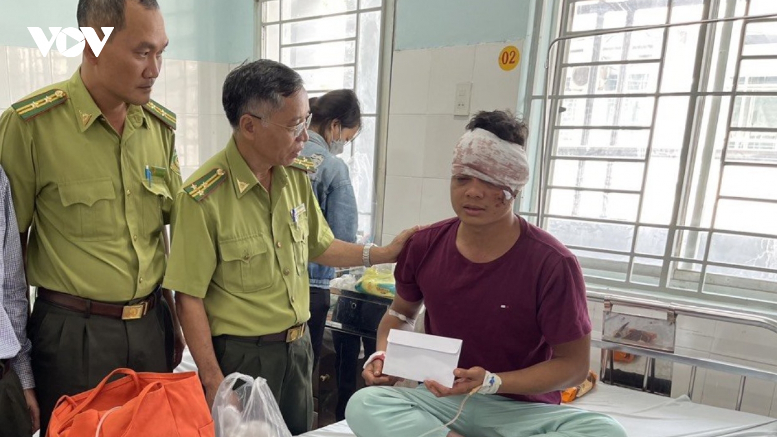 Truy bắt các đối tượng chém trọng thương 3 kiểm lâm viên Vườn quốc gia Cát Tiên