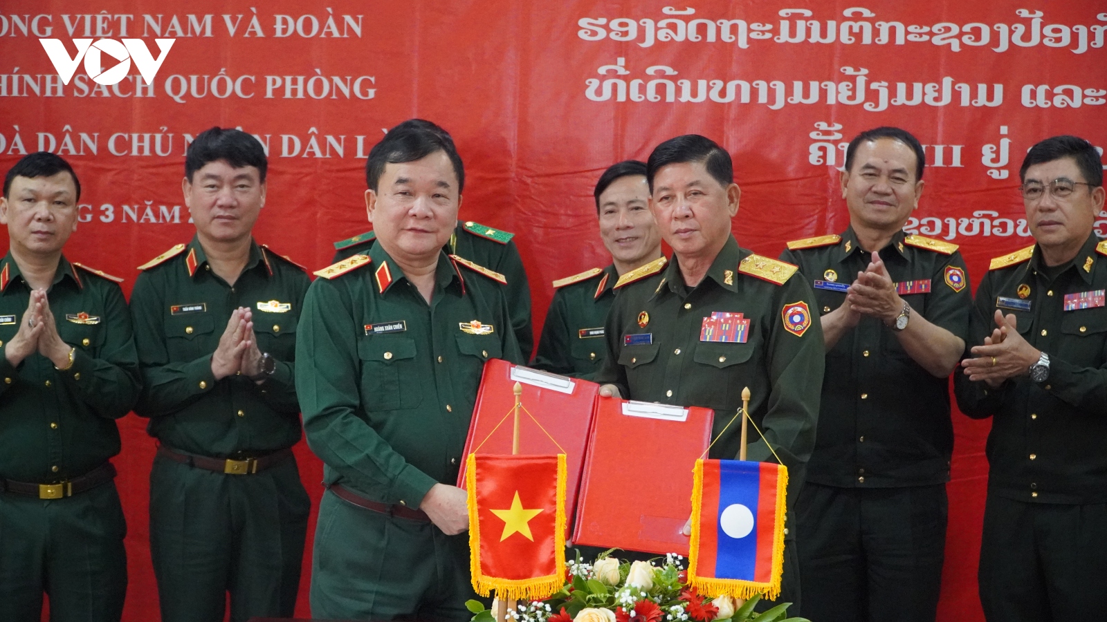 Trao đổi chính sách quốc phòng Việt Nam-Lào lần thứ 3