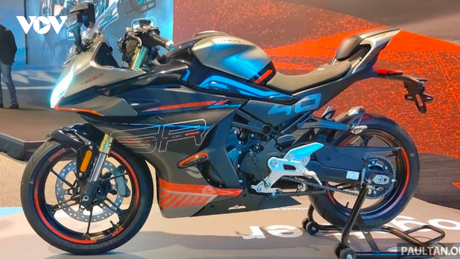 Cận cảnh CFMOTO 450SR 2023 hoàn toàn mới tại thị trường Malaysia