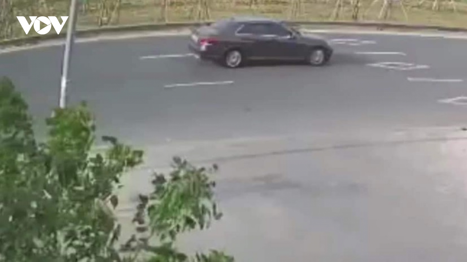 Khởi tố vụ lái xe Mercedes gây tai nạn rồi rời khỏi hiện trường