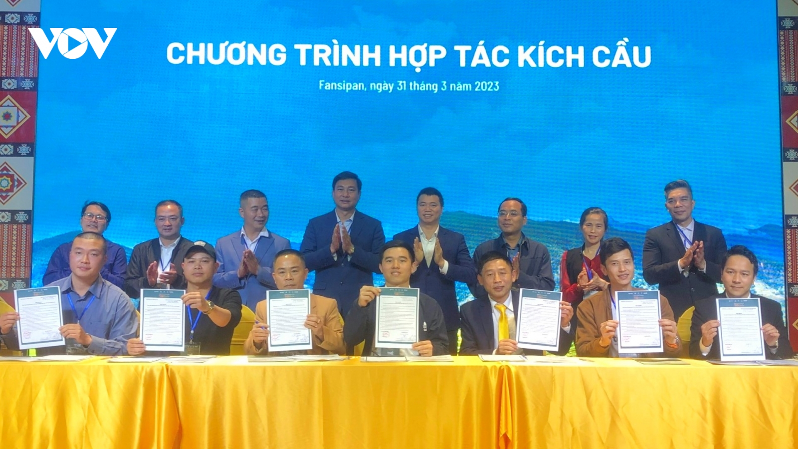 Nhà hàng, khách sạn Sa Pa đua nhau chọn số 1, 2, 0, 5 để áp giá kích cầu du lịch