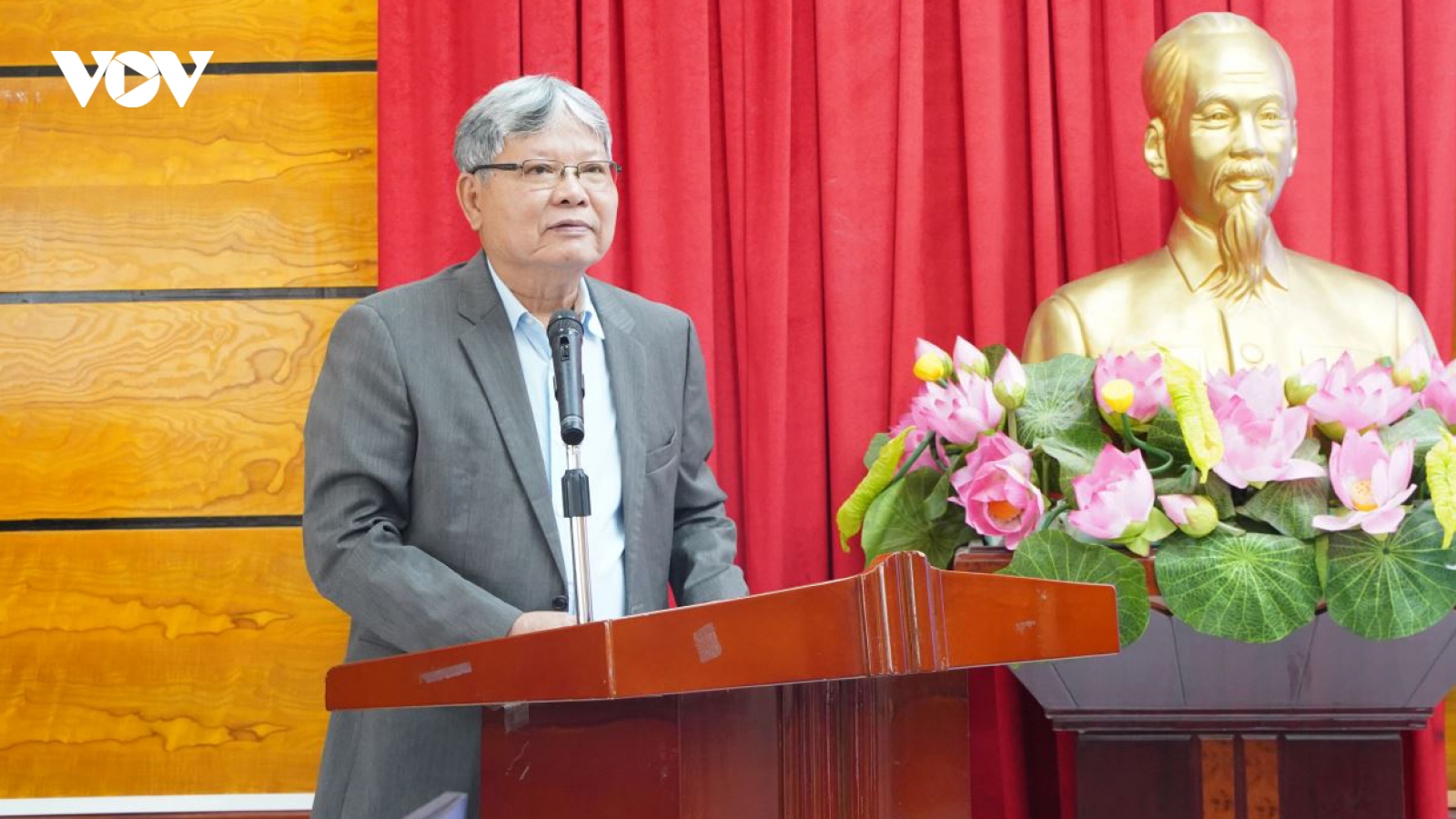 “Còn đó câu chuyện giàu lên nhờ đất đai một cách thiếu minh bạch”