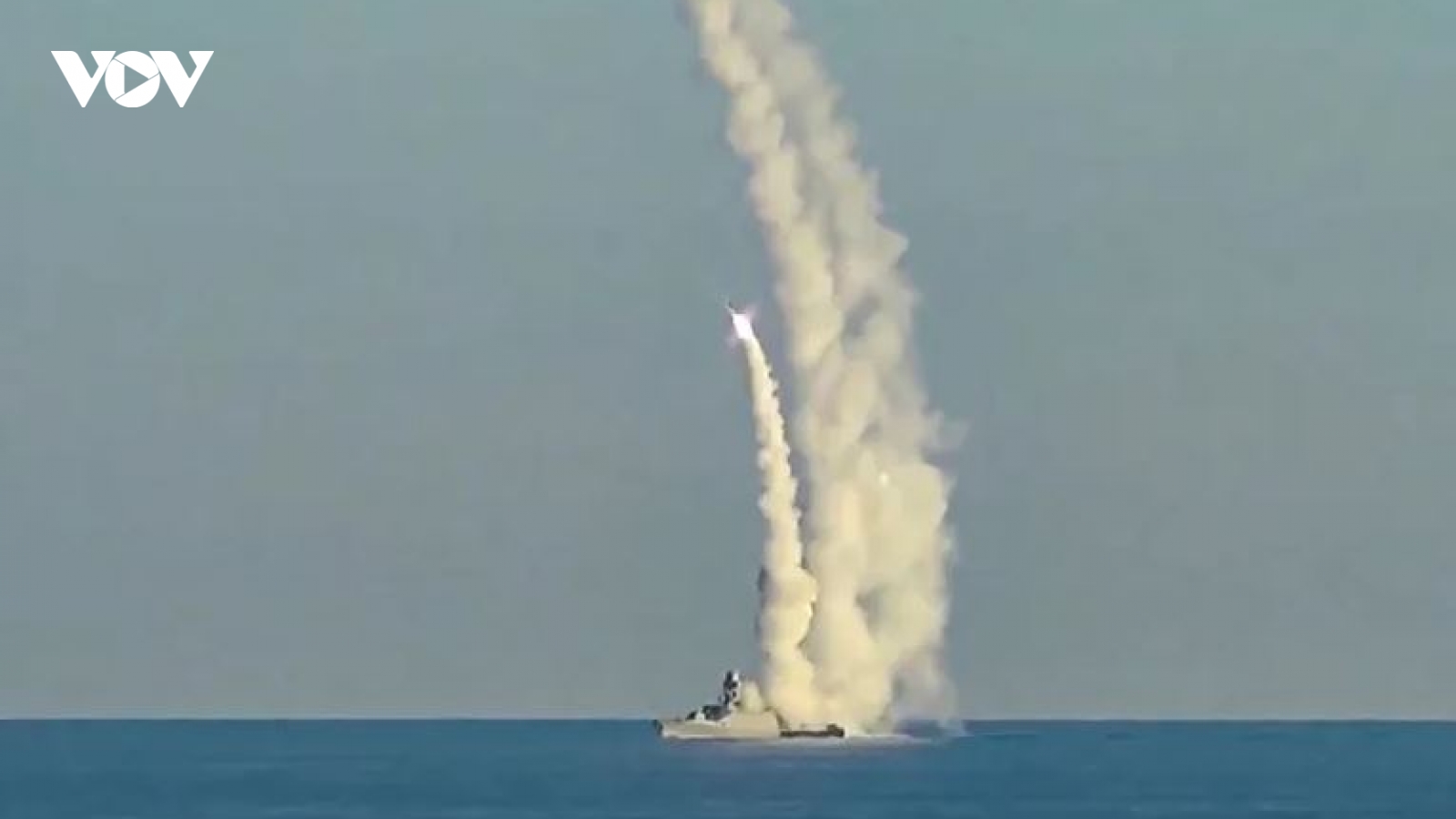 Tass: Hạm đội Biển Đen đẩy lùi cuộc tập kích vào tàu chiến Nga ở Crimea