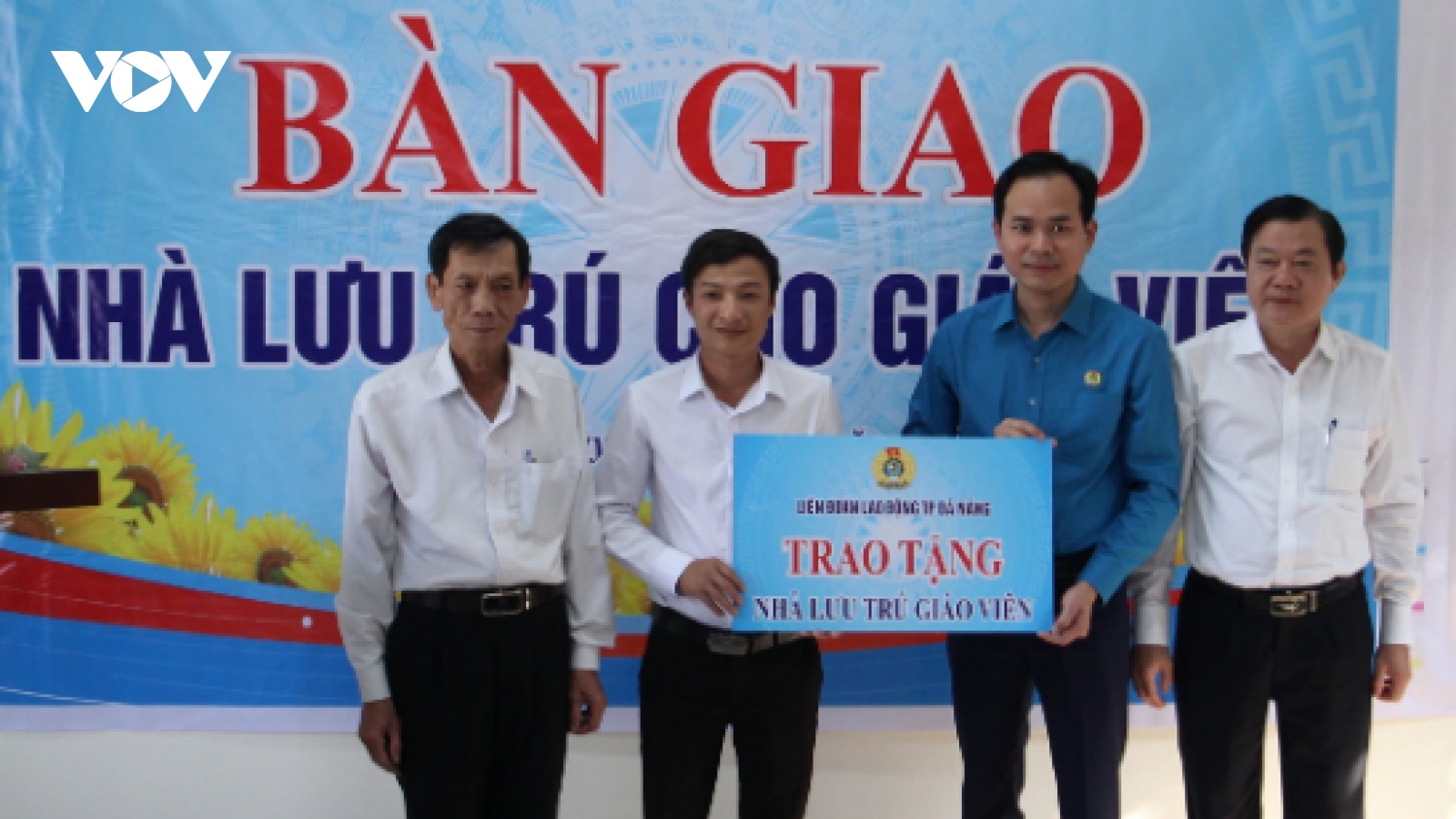 Đà Nẵng: Bàn giao Nhà lưu trú cho giáo viên xã miền núi