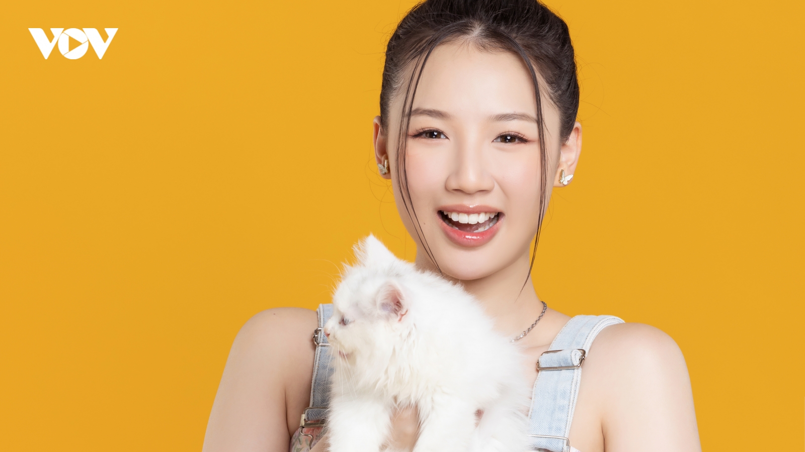 Amee đốn tim khán giả với âm nhạc và vũ đạo mèo quá dễ thương