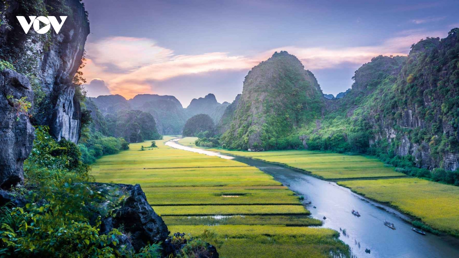Cần giải pháp “hồi sinh” các dòng sông chết