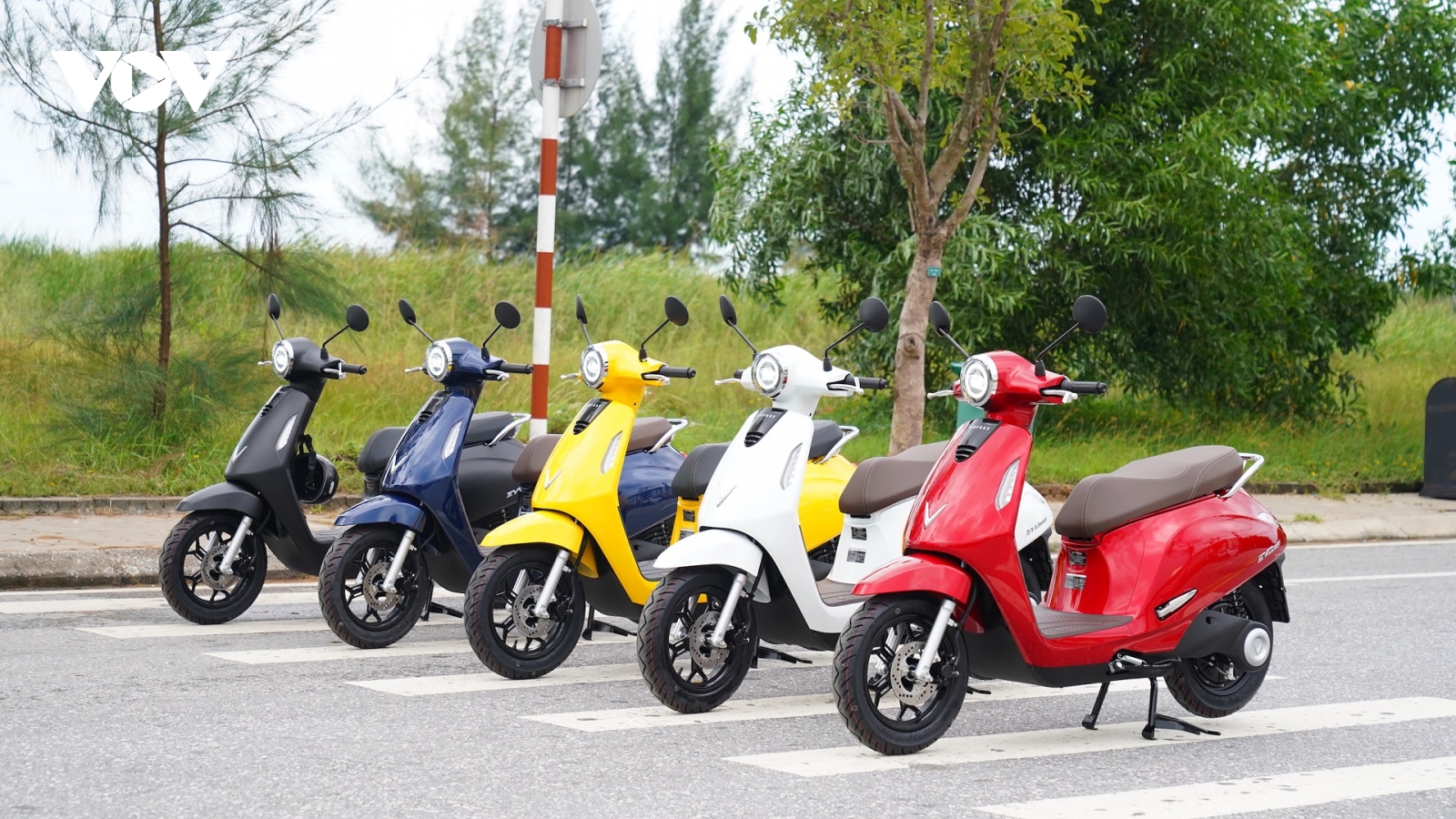 Top 10 mẫu xe máy điện dưới 30 triệu đồng