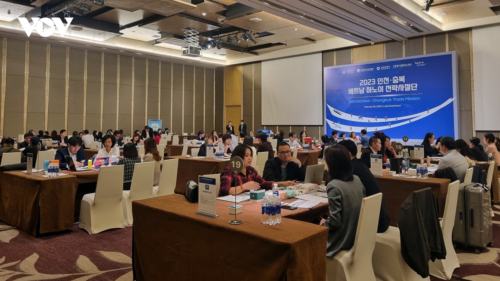 Giao thương Việt - Hàn hướng mục tiêu thương mại 100 tỷ USD năm 2023
