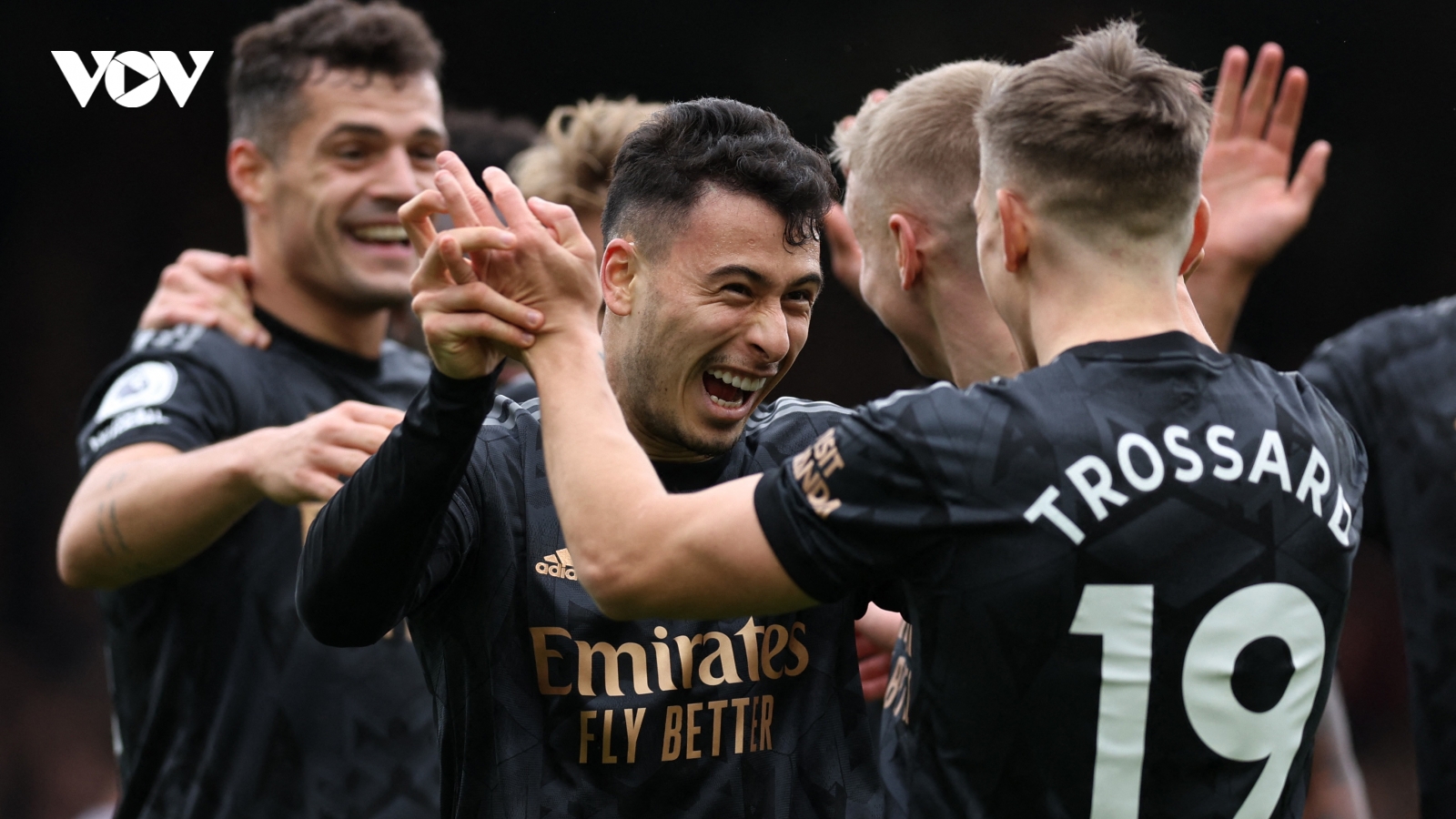 Trossard lập kỷ lục Ngoại hạng Anh, Arsenal thắng dễ Fulham